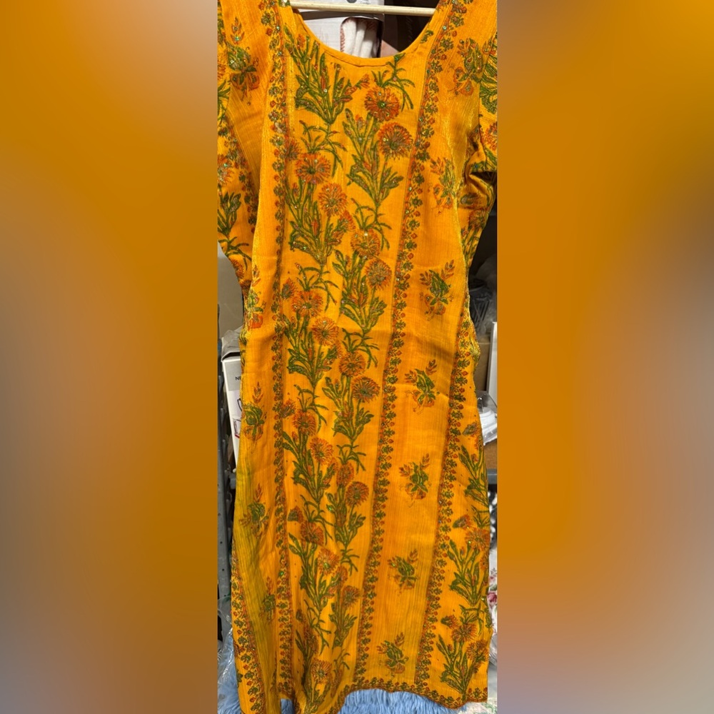 Floral Yellow Painred Salwar Suit